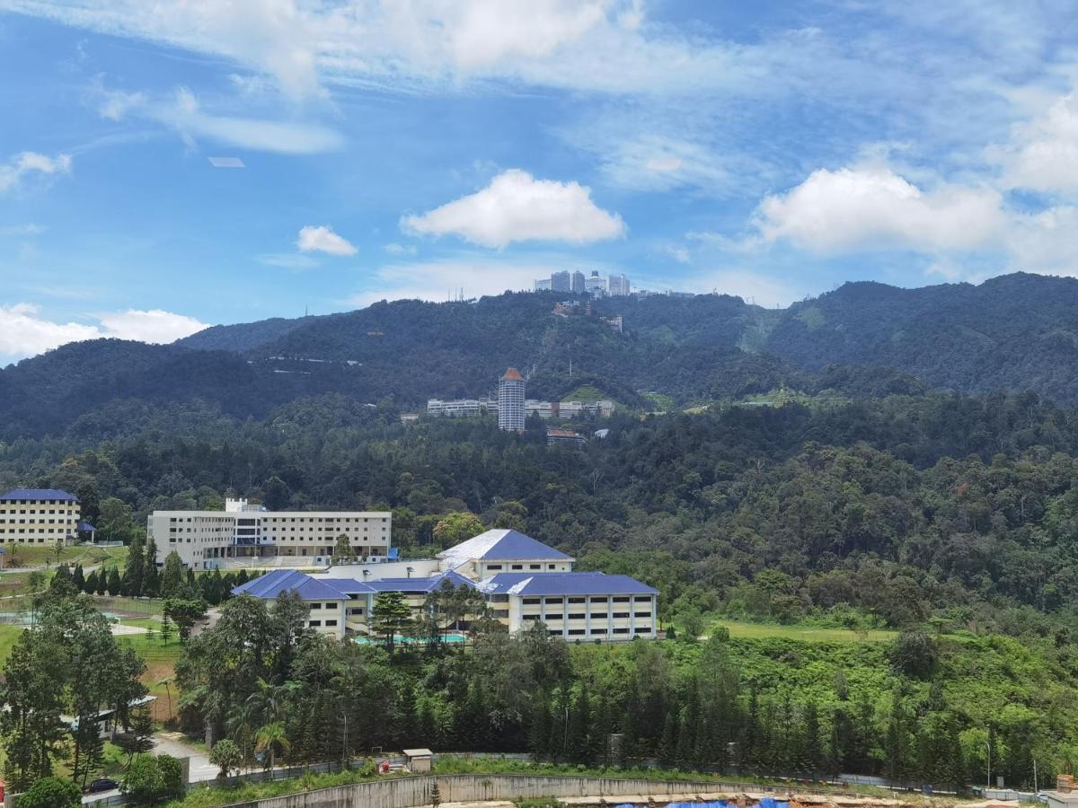 Windmill Upon Hills Luxurious Sky Villa 360 Sky Pool Heated Pool Mountainous Genting View Genting Highland By Heritage Genting Highlands Exteriér fotografie